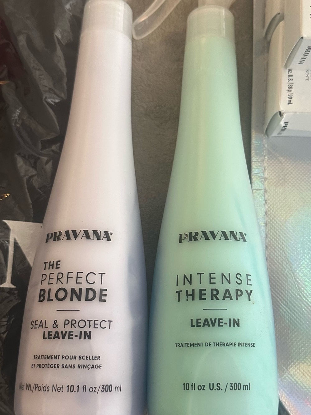 Pravana Bundle-T shirt, Clip, 2 full size Leave In, 3 HydraGloss Shades & bag - Picture 3 of 5